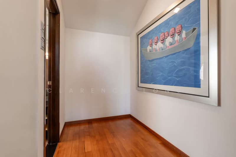 Best Value Art House 2.5 Storey Corner Terrace, Walk to Greenwich V, Seletar Hills Estate, Seletar Hills Estate, 5 Bedrooms, 3,600 sqft, Corner Terrace For Sale, by Clarence Long, 500217737 - Art Corner / Walkin Wardrobe Area - PropertyGuru.com.sg