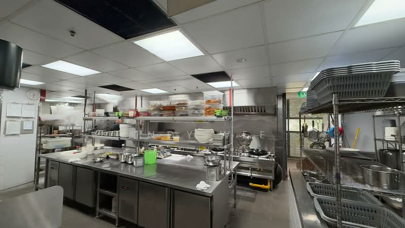 Casual Chinese Restaurant At Attractive Location for Low Takeover, , 2,800 sqft, Food & Beverage For Rent, by Andy Wee, 500217740 - Kitchen - CommercialGuru.com.sg
