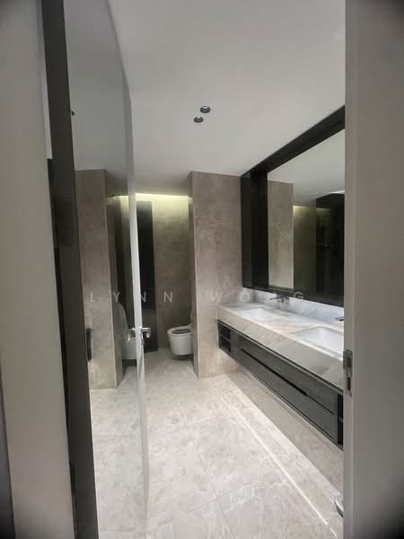 Riviere, 3 Jiak Kim Street, 4 Bedrooms, 2,002 sqft, Condominium For Sale, by Lynn Wong, 500217750 - MASTER BATHROOM - PropertyGuru.com.sg