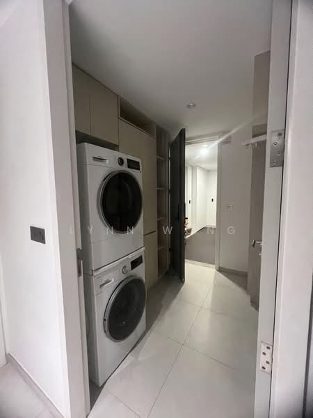 Riviere, 3 Jiak Kim Street, 4 Bedrooms, 2,002 sqft, Condominium For Sale, by Lynn Wong, 500217750 - LAUNDRY AREA - PropertyGuru.com.sg