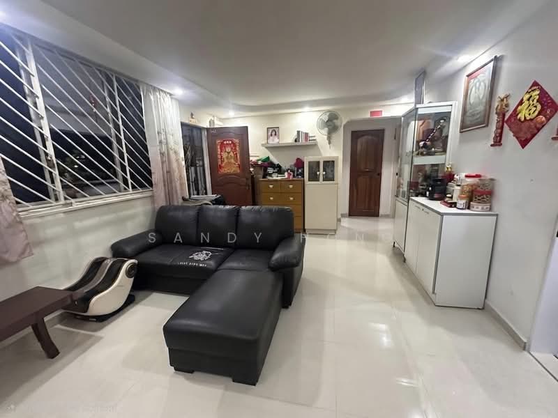 288 Yishun Avenue 6, 288 Yishun Avenue 6, 3 Bedrooms, 904 sqft, HDB Flat For Sale, by Sandy Hong, 500217763 - Living Room - PropertyGuru.com.sg