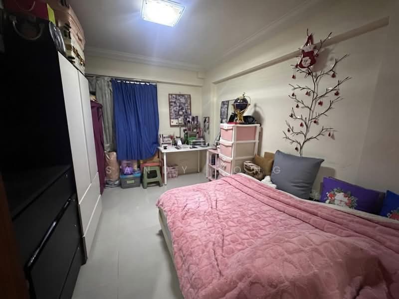 288 Yishun Avenue 6, 288 Yishun Avenue 6, 3 Bedrooms, 904 sqft, HDB Flat For Sale, by Sandy Hong, 500217763 - Bedroom - PropertyGuru.com.sg