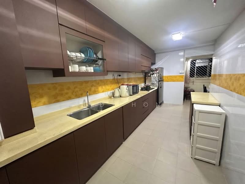 288 Yishun Avenue 6, 288 Yishun Avenue 6, 3 Bedrooms, 904 sqft, HDB Flat For Sale, by Sandy Hong, 500217763 - Kitchen - PropertyGuru.com.sg