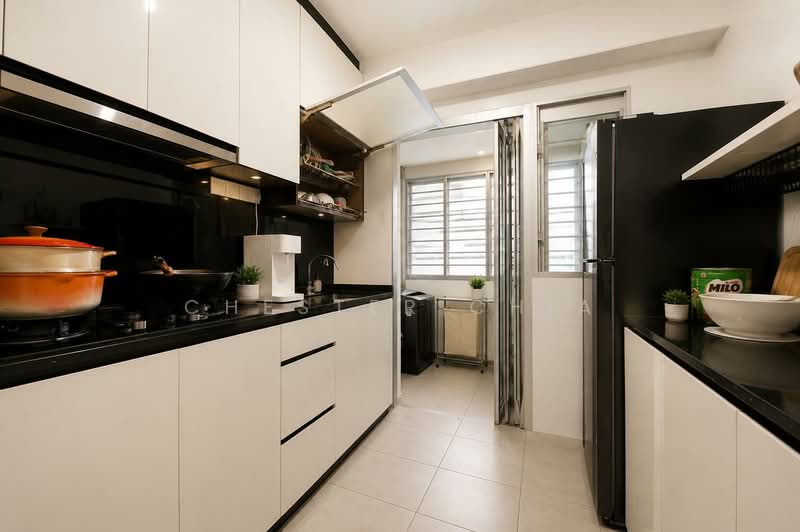694C Woodlands Drive 62, 694C Woodlands Drive 62, 2 Bedrooms, 732 sqft, HDB Flat For Sale, by Chester Chia, 500217764 - Kitchen - PropertyGuru.com.sg