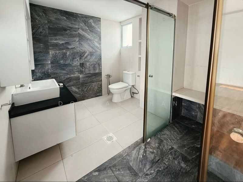 Thomson Grove, Yio Chu Kang Road, 4 Bedrooms, 2,896 sqft, Condominium For Rent, by Dorcas Chan, 500217765 - Bathroom - PropertyGuru.com.sg