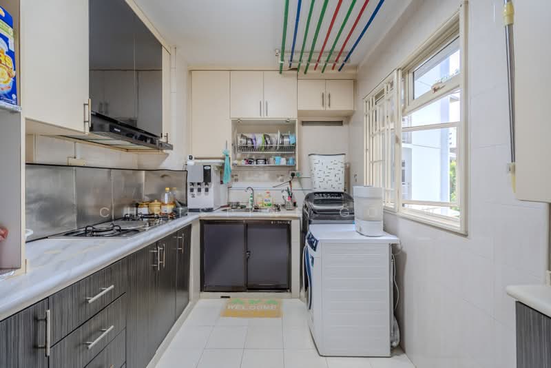 268A Compassvale Link, 268A Compassvale Link, 3 Bedrooms, 969 sqft, HDB Flat For Sale, by Christine Gouw, 500217770 - Kitchen - PropertyGuru.com.sg