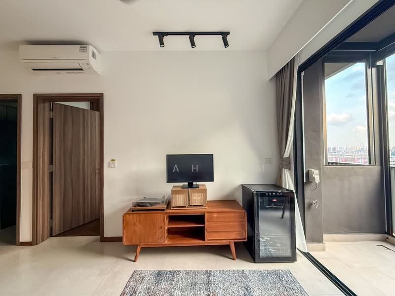 Lentor Modern, Lentor Central, 1 Bedroom, 527 sqft, Condominium For Sale, by Sarah Lim, 500217781 - Living Room - PropertyGuru.com.sg