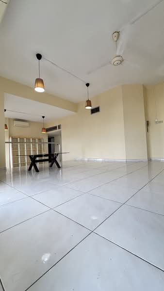 Teresa Ville, 1007 Lower Delta Road, 2 Bedrooms, 1,356 sqft, Condominium For Rent, by Jeron Lee, 500217789 - Interior - PropertyGuru.com.sg