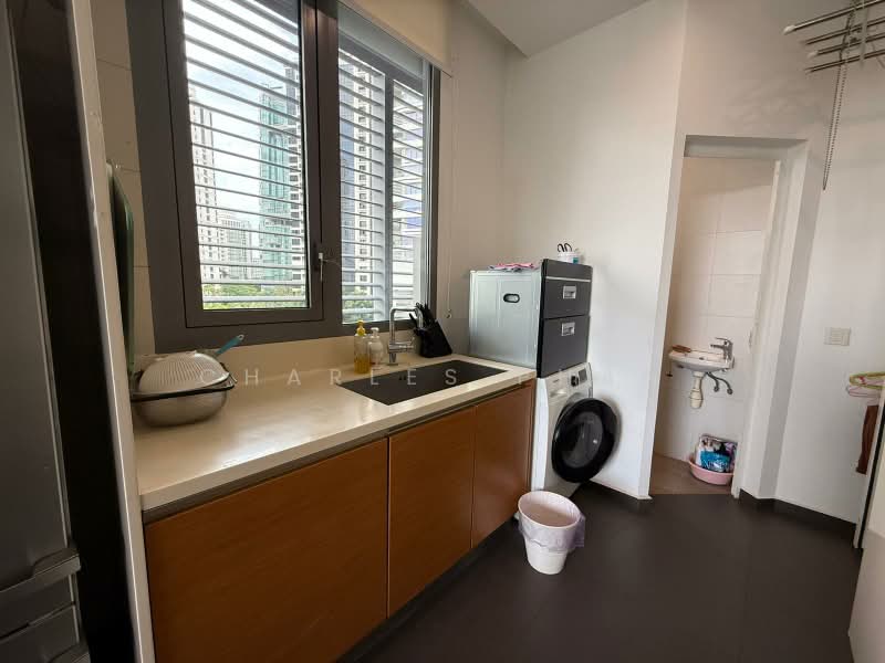 Nouvel 18, 16 Anderson Road, 4 Bedrooms, 1,765 sqft, Condominium For Rent, by Charles Phan, 500217790 - Kitchen - PropertyGuru.com.sg