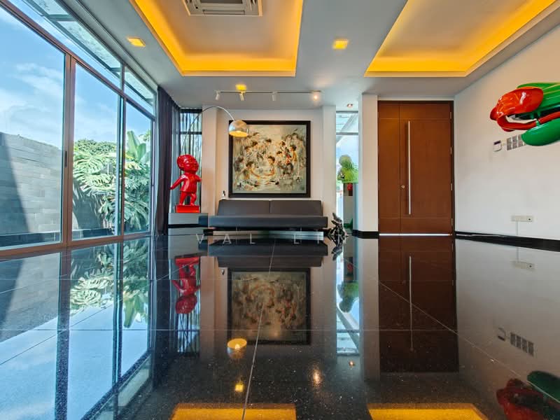 Jalan Joran in Seletar Hills Estate, Jalan Joran/ Seletar Hills Drive/ Seletar Hills Estate, 5 Bedrooms, 3,600 sqft, Corner Terrace For Sale, by Val Lin, 500217797 - PropertyGuru.com.sg