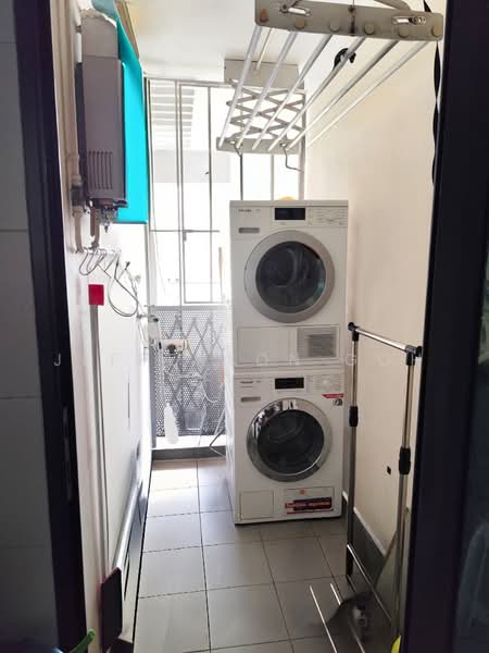 Pinnacle @ Duxton, 1A Cantonment Road, 3 Bedrooms, 1,023 sqft, HDB Flat For Sale, by Jefferson Goh, 500217799 - Balcony - PropertyGuru.com.sg