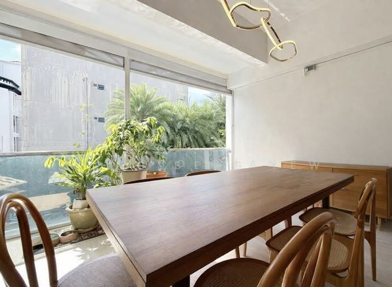 D'Fresco, 58 Joo Chiat Lane, 2 Bedrooms, 1,119 sqft, Apartment For Sale, by Tasso Chan, 500217804 - Dining Room - PropertyGuru.com.sg