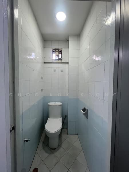29A Lowland Road, Lowland Road, 2 Bedrooms, 872 sqft, Apartment For Rent, by Choo Kok Keong, 500217807 - Bathroom - PropertyGuru.com.sg