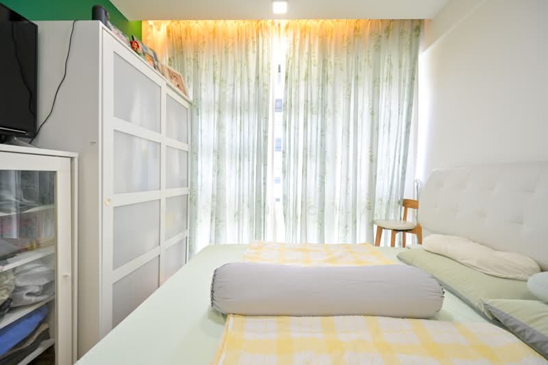 Hedges Park Condominium, 81 Flora Drive, 4 Bedrooms, 1,345 sqft, Condominium For Sale, by Doreen Chan, 500217810 - Bedroom - PropertyGuru.com.sg