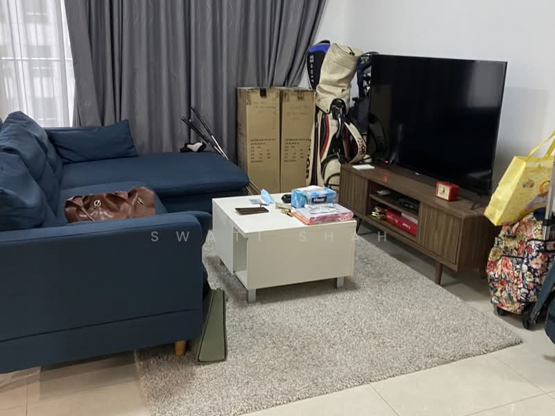 V on Shenton, 5 Shenton Way, 2 Bedrooms, 1,152 sqft, Condominium For Rent, by Swati Shah, 500217815 - Living Room - PropertyGuru.com.sg