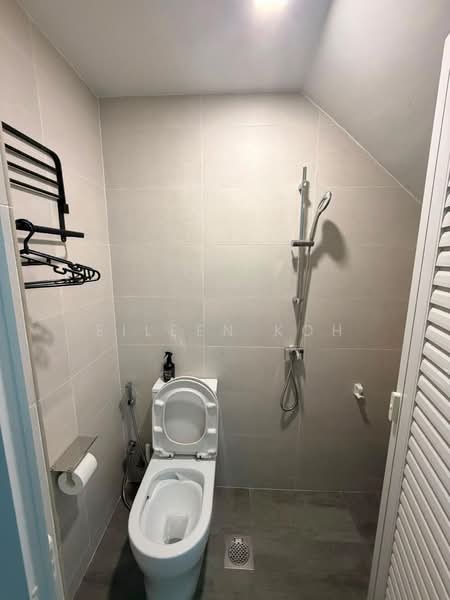 Loft @ Rangoon, 113 Rangoon Road, 2 Bedrooms, 861 sqft, Condominium For Sale, by Eileen Koh, 500217816 - Bathroom - PropertyGuru.com.sg