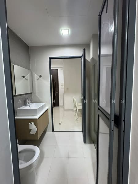 The Octet, 19 Lorong 24 Geylang, 1 Bedroom, 431 sqft, Apartment For Sale, by Tan Chee Hwang, 500217818 - Bathroom - PropertyGuru.com.sg