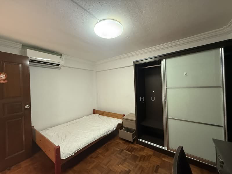 157 Lorong 1 Toa Payoh, 157 Lorong 1 Toa Payoh, 6 Bedrooms, 1,442 sqft, HDB Flat For Sale, by Ernest Phua, 500217821 - Bedroom - PropertyGuru.com.sg