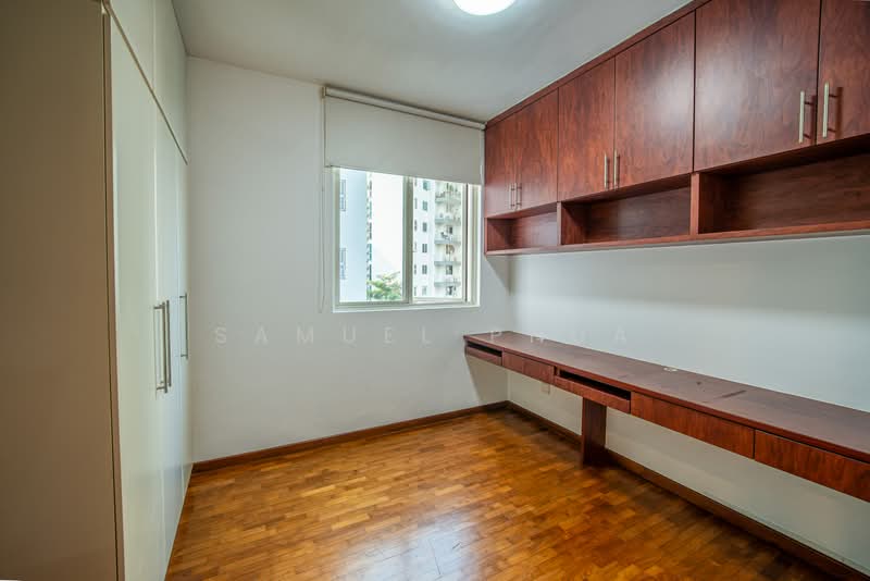 10 Upper Serangoon View