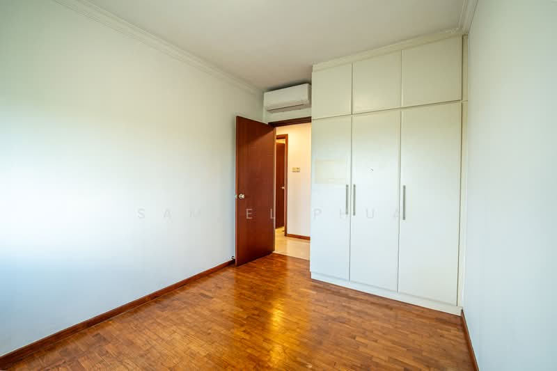 Rio Vista, 18 Upper Serangoon View, 4 Bedrooms, 1,378 sqft, Condominium For Sale, by Samuel Phua, 500217829 - Bedroom - PropertyGuru.com.sg