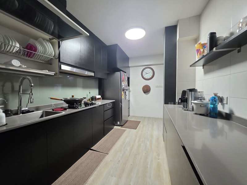 258C Punggol Field, 258C Punggol Field, 3 Bedrooms, 1,216 sqft, HDB Flat For Sale, by Ken Bong 黄慧锋, 500217830 - Kitchen - PropertyGuru.com.sg