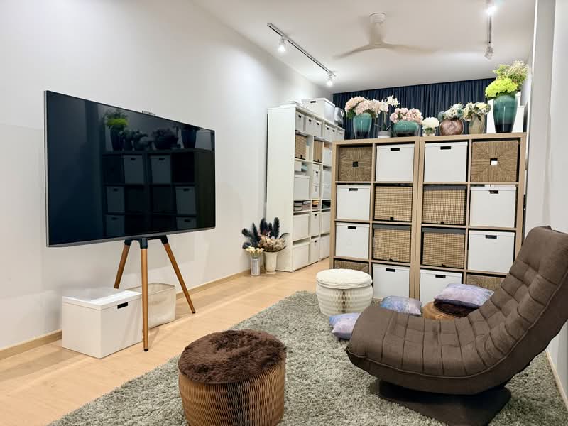Serangoon Garden Estate, Cowdray Avenue, 4 Bedrooms, 2,300 sqft, Corner Terrace For Sale, by Jessy Han, 500217835 - Living Room - PropertyGuru.com.sg