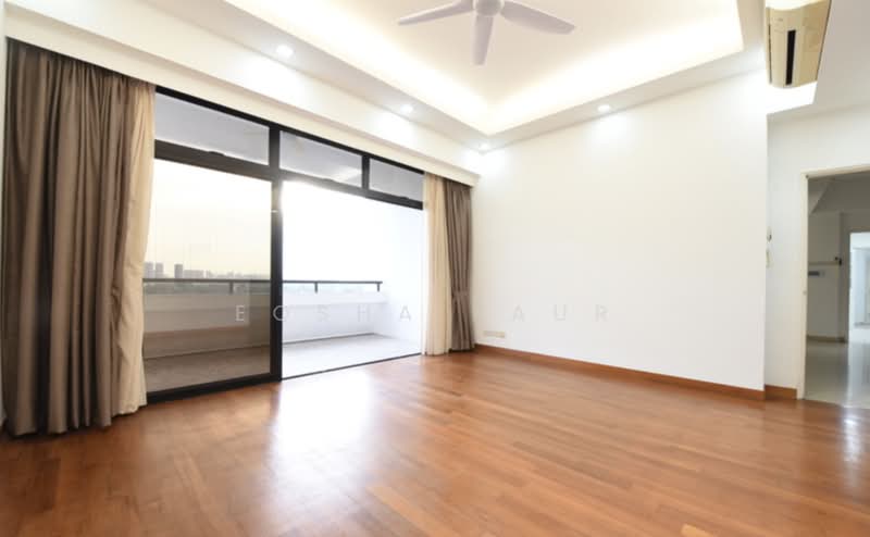 Regency Park, 3 Nathan Road, 5 Bedrooms, 3,650 sqft, Condominium For Rent, by Eqsha Kaur, 500217837 - Balcony - PropertyGuru.com.sg