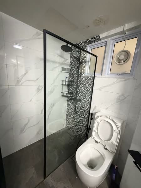 Melville Park, 12 Simei Street 1, 2 Bedrooms, 936 sqft, Apartment For Sale, by Elson Lee, 500217842 - Bathroom - PropertyGuru.com.sg