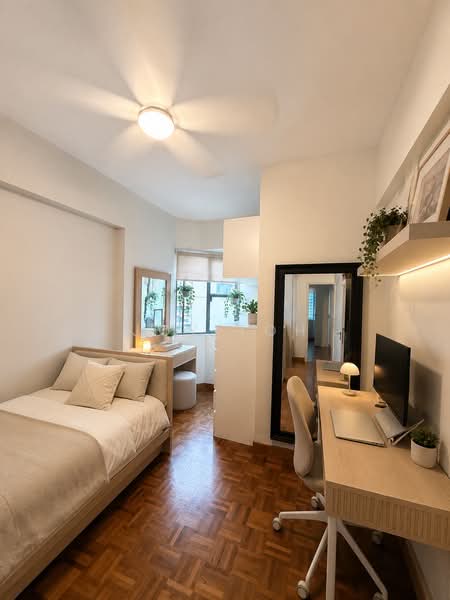 West Bay Condo, 56 West Coast Crescent, 2 Bedrooms, 850 sqft, Condominium For Sale, by Joy Toh, 500217849 - Bedroom - PropertyGuru.com.sg