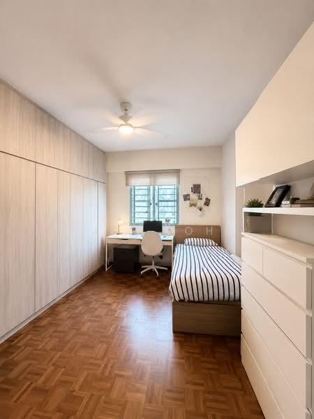West Bay Condo, 56 West Coast Crescent, 2 Bedrooms, 850 sqft, Condominium For Sale, by Joy Toh, 500217849 - Bedroom - PropertyGuru.com.sg