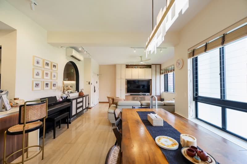 Country Esquire, 20 Lorong Puntong, 3 Bedrooms, 1,270 sqft, Condominium For Sale, by Jerralyn Satrio, 500217851 - Living Room - PropertyGuru.com.sg