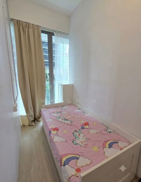 One-North Residences, 7 One-North Gateway, 2 Bedrooms, 592 sqft, Apartment For Sale, by MH Quek, 500217857 - Bedroom - PropertyGuru.com.sg