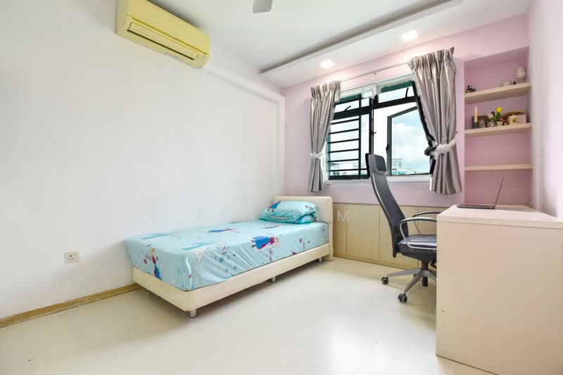 126D Edgedale Plains, 126D Edgedale Plains, 3 Bedrooms, 1,184 sqft, HDB Flat For Sale, by Zen Lim, 500217867 - Bedroom - PropertyGuru.com.sg