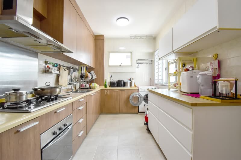 126D Edgedale Plains, 126D Edgedale Plains, 3 Bedrooms, 1,184 sqft, HDB Flat For Sale, by Zen Lim, 500217867 - Kitchen - PropertyGuru.com.sg