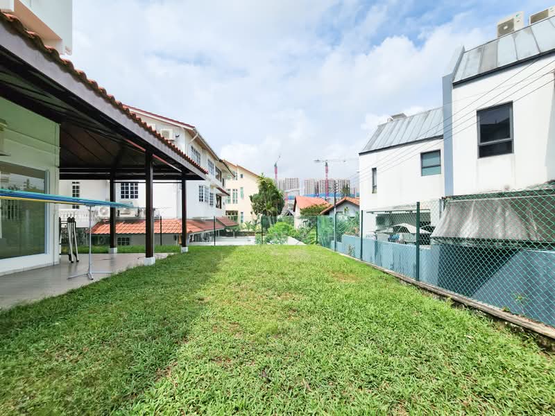 Grove Drive, GROVE DRIVE, 4 Bedrooms, 3,700 sqft, Semi-Detached House For Rent, by CJ Nah, 500217869 - Exterior - PropertyGuru.com.sg