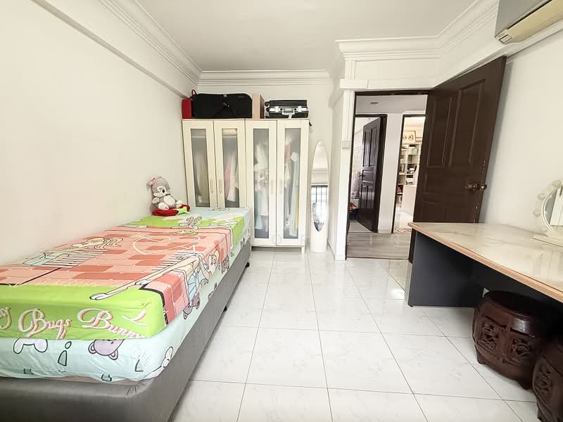 717 Yishun Street 71, 717 Yishun Street 71, 3 Bedrooms, 958 sqft, HDB Flat For Sale, by Eleanor Lin, 500217881 - Bedroom - PropertyGuru.com.sg