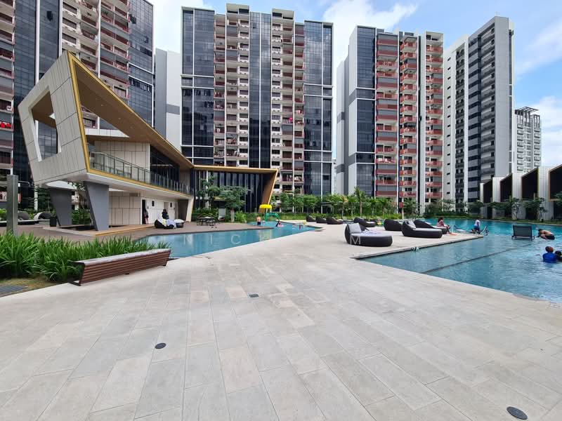 Riverfront Residences, 57 Hougang Avenue 7, Hougang / Punggol / Sengkang, 2 Bedrooms, 614 sqft, Condominium For Sale, by Nick Lim, 500217889 - Pool - PropertyGuru.com.sg