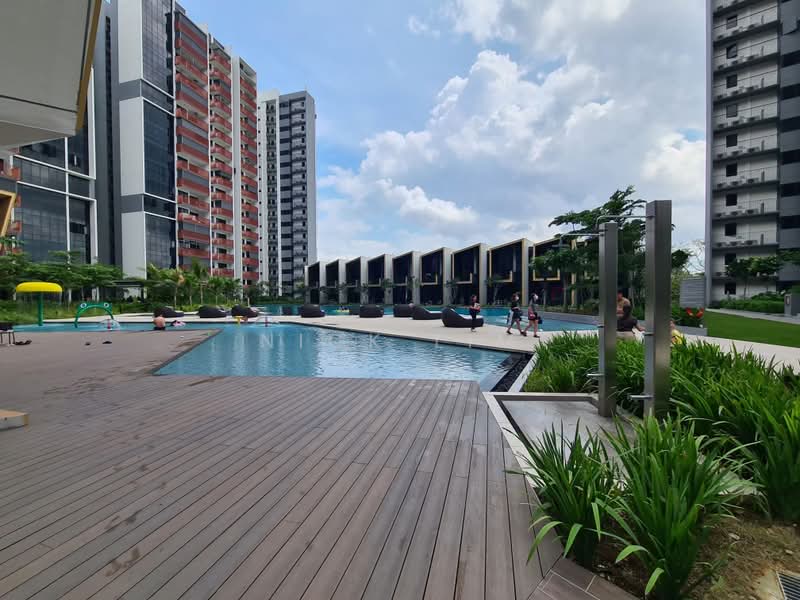 Riverfront Residences, 57 Hougang Avenue 7, Hougang / Punggol / Sengkang, 2 Bedrooms, 614 sqft, Condominium For Sale, by Nick Lim, 500217889 - Pool - PropertyGuru.com.sg