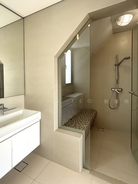 Este Villa, Nim Road, 4 Bedrooms, 3,360 sqft, Cluster House For Rent, by Frances Teo 张佩玲, 500217891 - Bathroom - PropertyGuru.com.sg