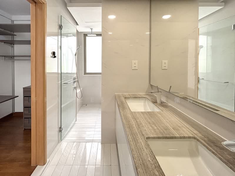 Este Villa, Nim Road, 4 Bedrooms, 3,360 sqft, Cluster House For Rent, by Frances Teo 张佩玲, 500217891 - Master Bathroom - PropertyGuru.com.sg
