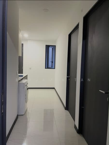 Gem Residences, , Studio, 300 sqft, Condominium For Rent, by Benjamin Tan, 500217897 - Corridor - PropertyGuru.com.sg