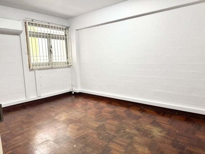 2 Lorong 7 Toa Payoh, 2 Lorong 7 Toa Payoh, 2 Bedrooms, 721 sqft, HDB Flat For Sale, by Serene Ee, 500217905 - Bedroom 1 - PropertyGuru.com.sg