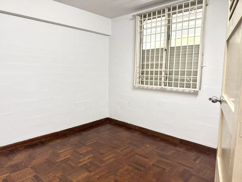 2 Lorong 7 Toa Payoh, 2 Lorong 7 Toa Payoh, 2 Bedrooms, 721 sqft, HDB Flat For Sale, by Serene Ee, 500217905 - Bedroom 2 - PropertyGuru.com.sg