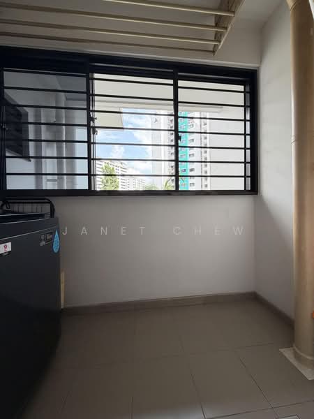 547D Segar Road, 547D Segar Road, 2 Bedrooms, 721 sqft, HDB Flat For Sale, by Janet Chew, 500217906 - Balcony - PropertyGuru.com.sg