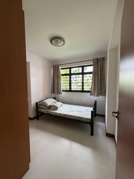 547D Segar Road, 547D Segar Road, 2 Bedrooms, 721 sqft, HDB Flat For Sale, by Janet Chew, 500217906 - Bedroom - PropertyGuru.com.sg