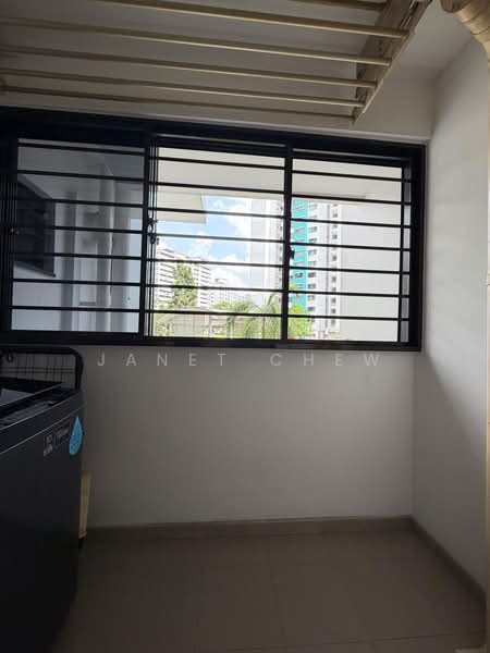 547D Segar Road, 547D Segar Road, 2 Bedrooms, 721 sqft, HDB Flat For Sale, by Janet Chew, 500217906 - PropertyGuru.com.sg