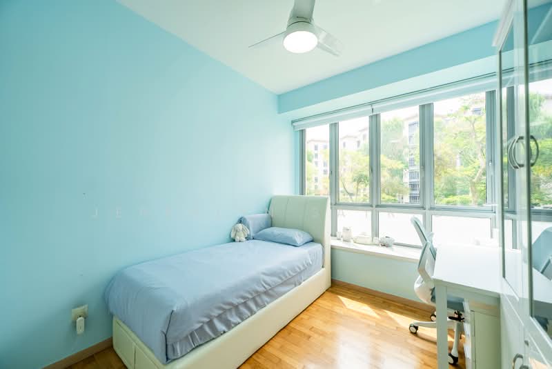 Ferraria Park Condo, 26 Flora Drive, 3 Bedrooms, 1,378 sqft, Condominium For Sale, by Jerralyn Satrio, 500217910 - Bedroom - PropertyGuru.com.sg