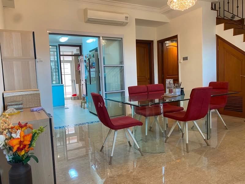 Pinewood Terrace, Pinewood Grove, 6 Bedrooms, 3,855 sqft, Terraced House For Rent, by Annie Lee, 500217917 - PropertyGuru.com.sg