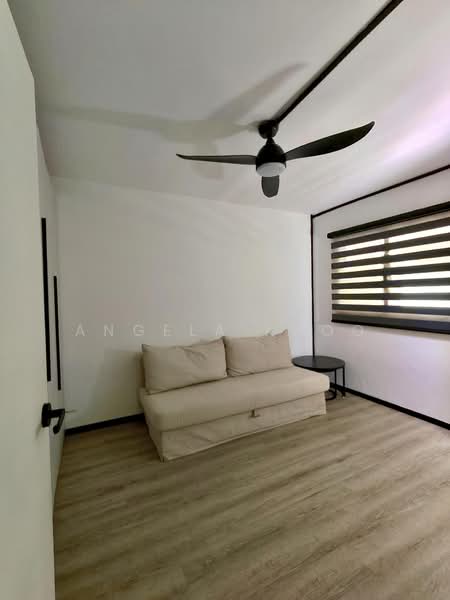 258 Bukit Batok East Avenue 4, 258 Bukit Batok East Avenue 4, 2 Bedrooms, 785 sqft, HDB Flat For Sale, by Angela Khoo, 500217924 - Living Room - PropertyGuru.com.sg
