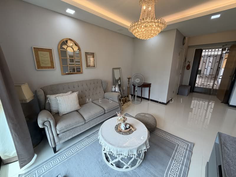 683C Edgedale Plains, 683C Edgedale Plains, 3 Bedrooms, 1,001 sqft, HDB Flat For Sale, by Adi Mesti Jadi, 500217928 - Living Room - PropertyGuru.com.sg